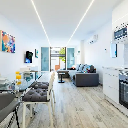 Stylish 179 Parque Santiago 2, Front Of The Sea