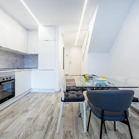 Stylish 179 Parque Santiago 2, Front Of The Sea * Playa de las Americas (Tenerife)