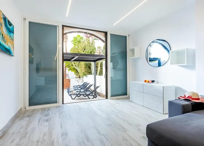 Stylish 179 Parque Santiago 2, Front Of The Sea Апартаменти